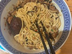 -沪西老弄堂面馆(定西路店)