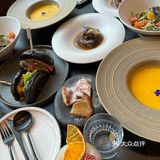 想和你在机车餐厅里吃饭🍴🈶️机车男孩儿也行
