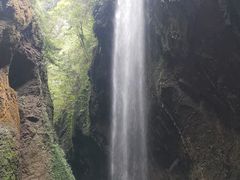 -龙水峡地缝景区