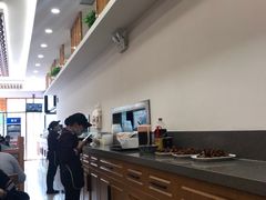 -小姜锅贴(凤凰街店)