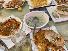 -三亚火车头万人海鲜广场