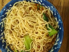 -赖扁担重庆小面(虎山路店)