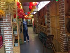 -闯关东东北农家菜(崂山石老人店)