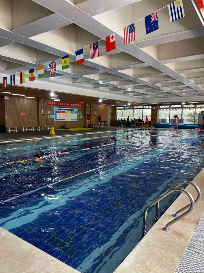 阳光国际游泳健身会所图片