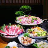 氛围感超强的日式炭火烤肉[调皮]就差这一顿了[礼花]