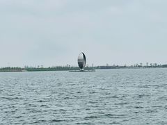 -上海滴水湖皇冠假日酒店