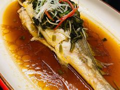 翅汤东海大黄鱼-江太极江浙菜(马桥万达广场店)