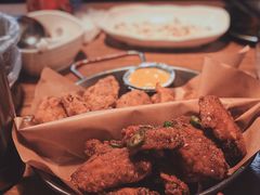 炸鸡翅一半一半-富乐满韩国正宗炸鸡韩国料理(虹泉路店)