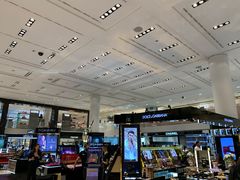 -文艺复兴百货(米兰大教堂广场店)