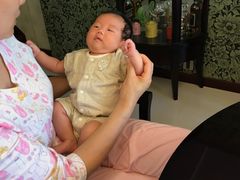 -爱的果实月嫂育婴师(世纪东方店)