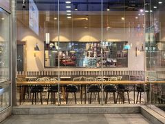 -巴黎贝甜(大宁国际商业广场店)