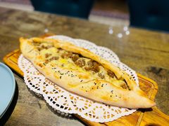 特色纯牛肉奶酪披萨-Mevlana梅夫娜土耳其餐厅·清真