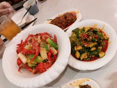 蒜香小龙虾-虾胡闹龙虾馆(湄南河店)