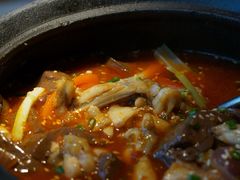 荥经砂锅蛙血旺-映水芙蓉(上海万象城店)