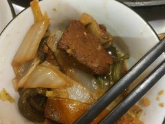 -晨皓祥人民公社铁锅炖菜(西华苑店)