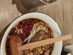 -麻婆婆白家肥肠粉(海岸城店)