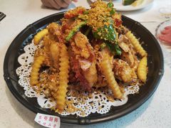 避风塘炒石岩蟹-79号渔船海鲜饭店(宝安店)