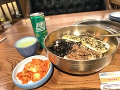 -明洞阿姨·韩式酱蟹烤肉·创意料理(三元桥店)