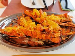 -中茵皇冠假日酒店·棕榈岛湖畔餐厅