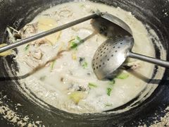 -陈大锅·岳阳鱼馆·地道岳阳菜(美食街店)