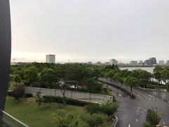 -上海滴水湖皇冠假日酒店