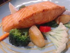 -SISTERS BAR RESTAURANT川意酒馆(嘉善老市H楼店)