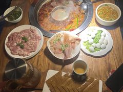 -城墙拐拐火锅(三峡广场黑金冠店)