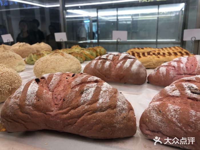 奈雪的茶(市百一店)图片