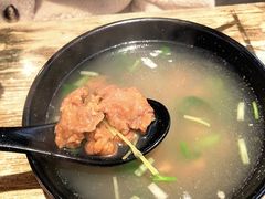 牛滑汤-觀汤牛腩