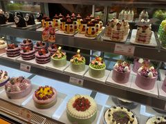 -罗森尼娜(德思勤店)
