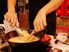 -鲜入围煮花胶鸡海鲜火锅