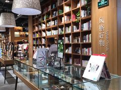-百新书局(尚悦湾店)