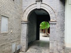 -北京师范大学附属中学