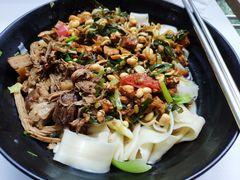 -西安外国语大学-学生食堂(栾树大道店)