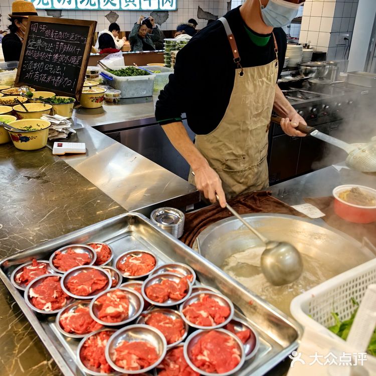 暖心牛肉米线，生烫牛肉更好吃(๑´ڡ`๑)