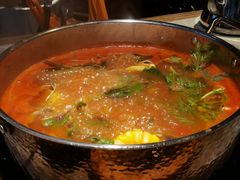 -野山舂·贵州现舂酸汤牛肉(民生路店)