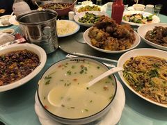 -吴记酱骨炖菜馆(西大直街店)