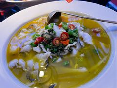 -川流不息·地道川菜·小龙虾(新松江路店)