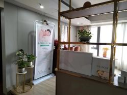 -Mamom club 慢会所(爱丁堡店)