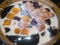 紫薯芋圆仙草奶冻-Let's Taipei 非常烘焙(太古里店)