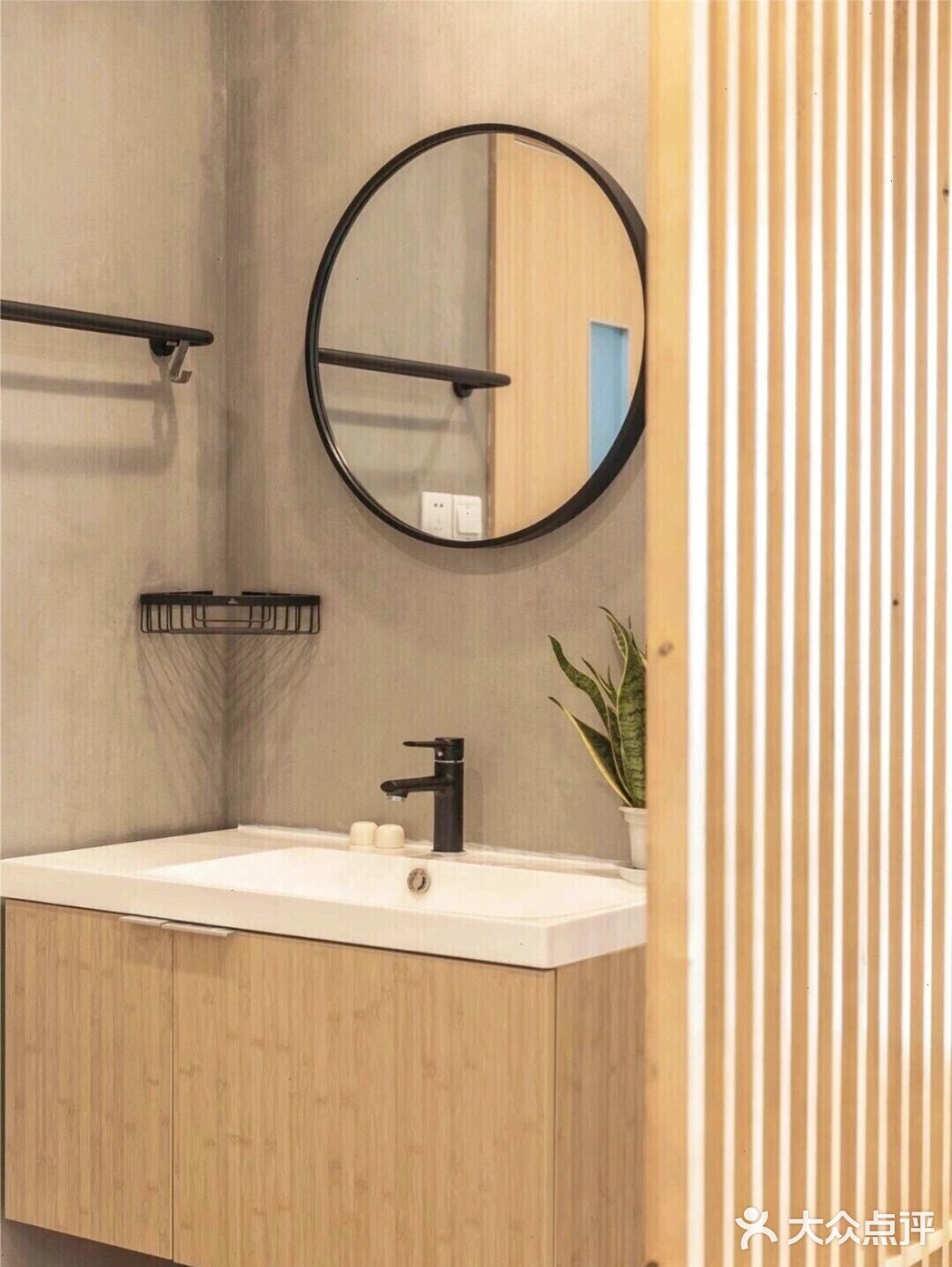 80㎡日系原木风🍂卡座设计拯救小户型餐厅