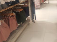 -优衣库(北京万柳华联购物中心店)