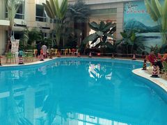 -兴芮温泉度假区