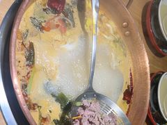 -洱火云南酸菜牛肉火锅(石景山当代商城店)