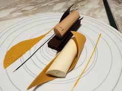 茶韵甜品－妈妈的吻-théATRE 茶聚场(王府中環店)
