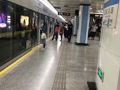 -陆家浜路(地铁站)