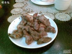 烧羊肉串6元X4-巴扎美食·新疆菜·西域歌舞表演餐厅(新疆大厦店)