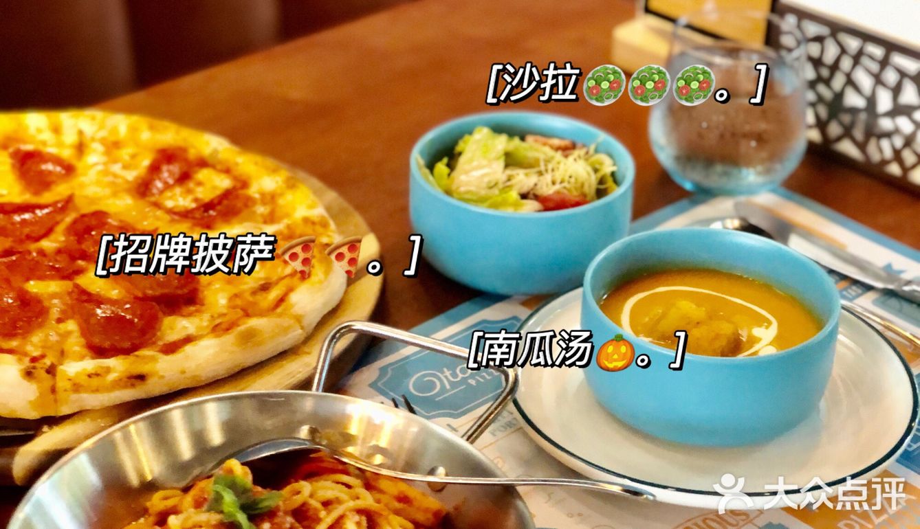 终于让恰到hin正宗的意大利披萨🍕啦！歪果仁老板很帅~[色]