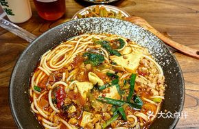 Old Mother's Stewed Intestine Rice Noodles