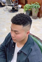 -尼特斯男士发型馆